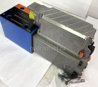 4WRPEH10CB50P-2X/G24K0/F1M - Сервораспределитель Ду10 с обратной связью по положению золотника и встроенным усилителем (OBE), номинальный расход 50 л/мин, характеристика P - прогрессивная, схема C, сигнал управления F1 = 4...20 mA